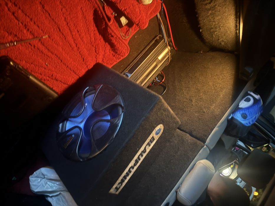 Subwoofer + amplificator  250w + 350+
