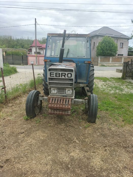 Vand tractor cu utilaje