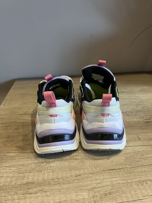 Спортни обувки FILA ELECTROVE 2