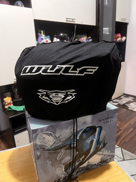 Vand casca copii wulf nou + manusi!