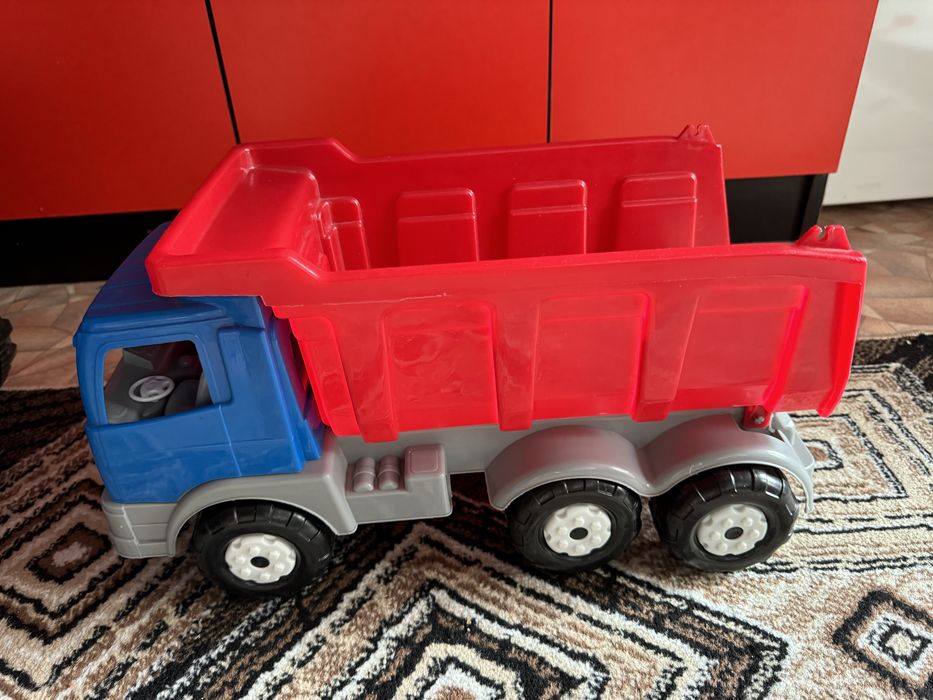 Продам машину