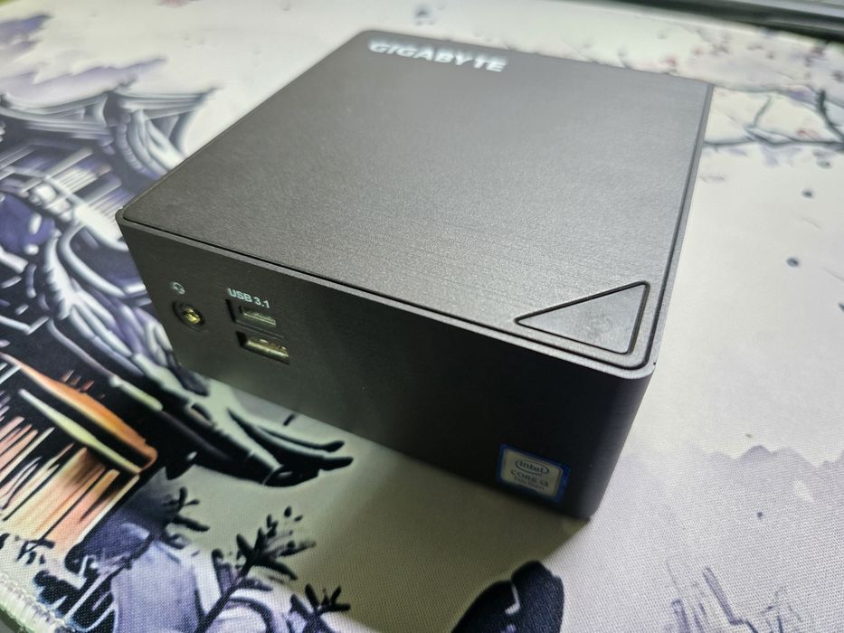 Мини ПК Gigabyte Brix i3 7100u/4gb/256gb