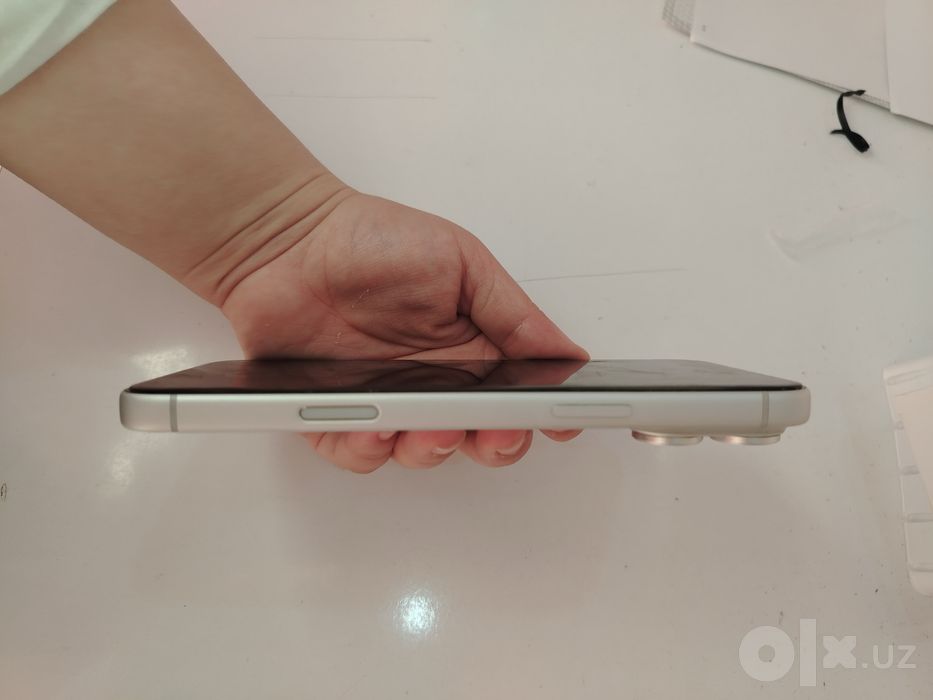 Iphone 17 pro max silver
