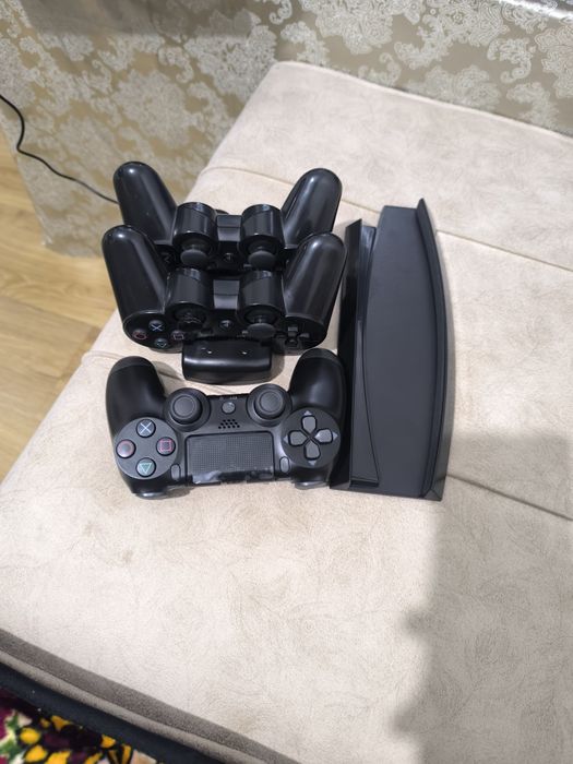 Play station 3  sotiladi