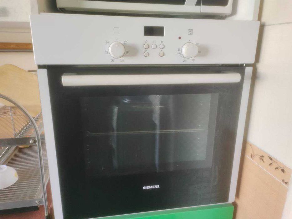 Продам встроенную духовку