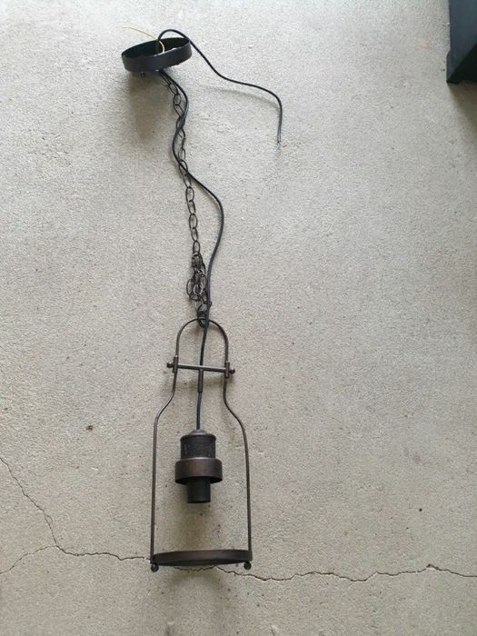 Candelabru /pendul metalic