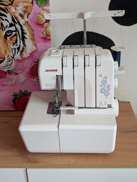 Продам оверлок самурай