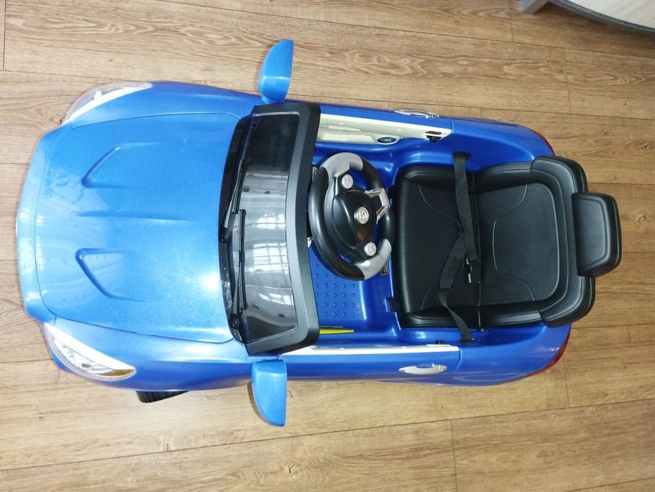 Детска акумулаторна кола с родителски контрол