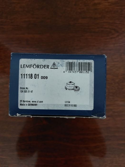 Продам втулки стабилизатора на мерседес 124 LEMFORDER новые комплект