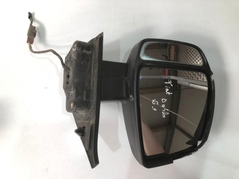 Oglinda stanga (cu defect) Fiat Doblo 2 735528049 culoare galbena Pick