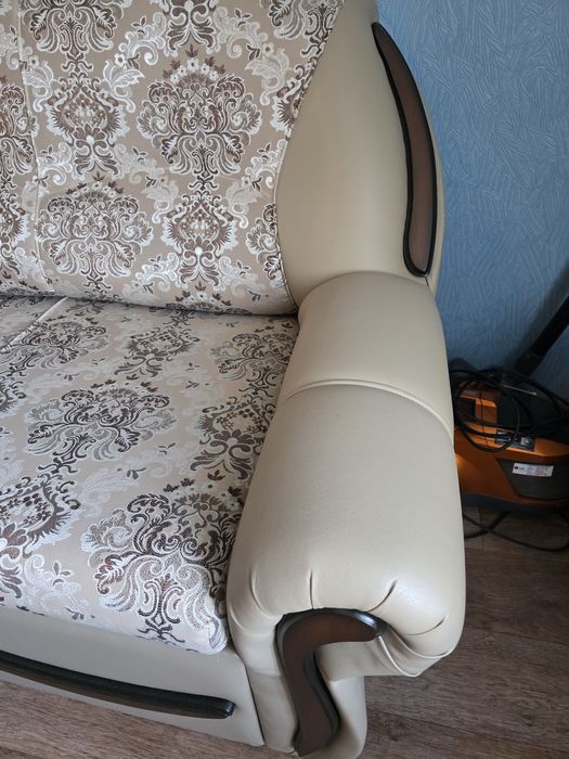 Диван двухместный новый