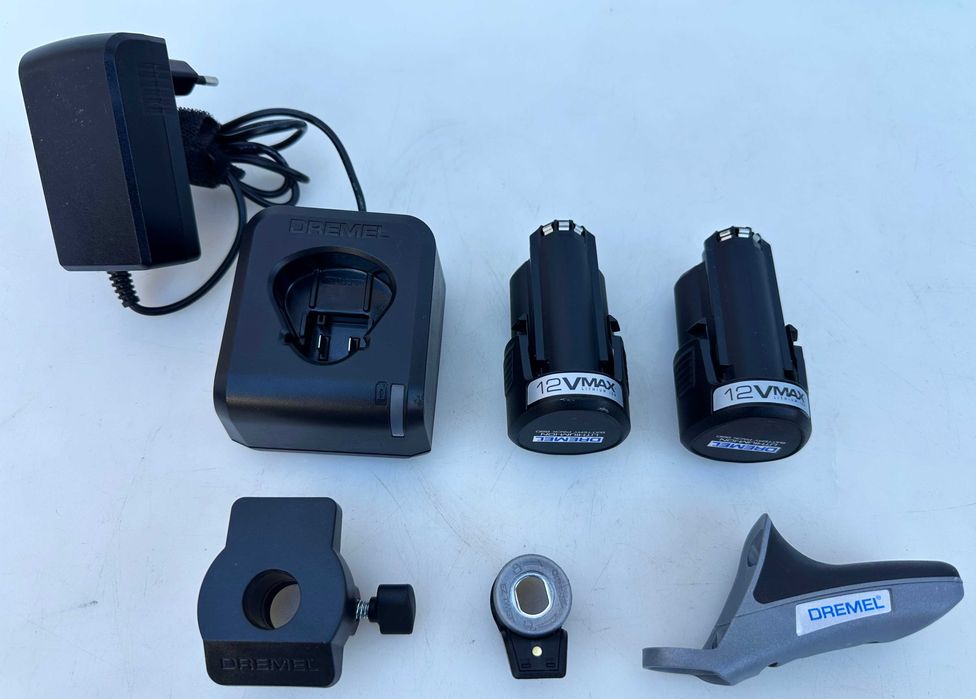DREMEL 8220 - Акумулаторен мини мултишлайф 2x12V 2.0Ah като нов!