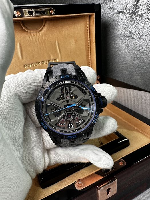 Часовник Roger Dubuis