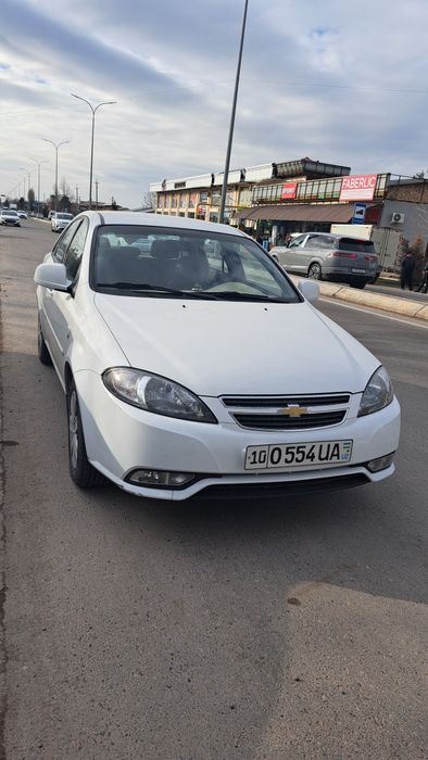 Продаётся авто Gentra