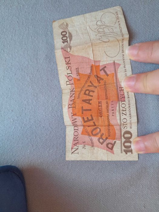 Стари банкноти и монети различни видове