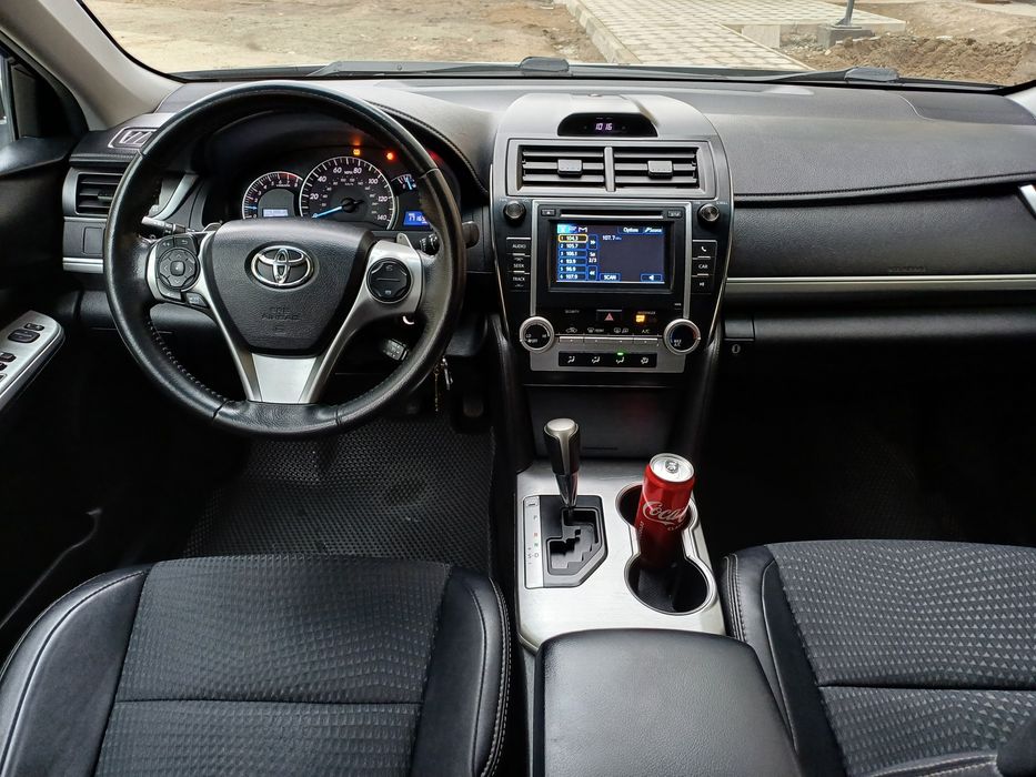 Тойото камри 2013