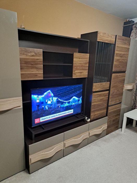 Apartament Eroii Revoluție de închiriat - Vedere 3