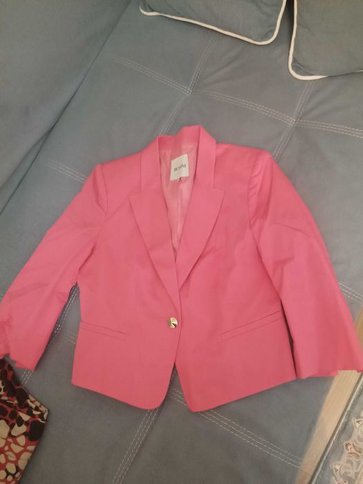 Каждое платье по 2000