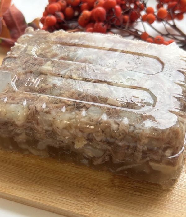 Таза сиыр етінен холодец бар