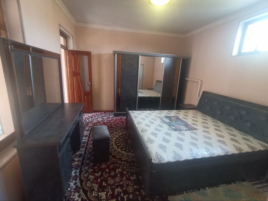 Zakazga yotoqxona mebellari