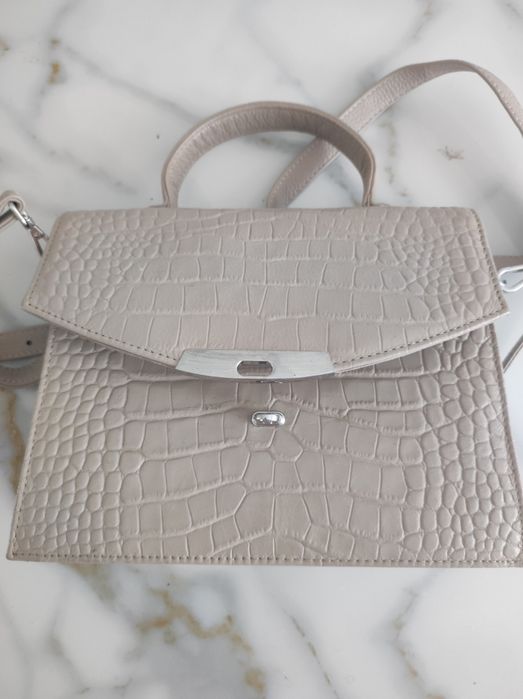 Продам новую кожаную сумку. Европа