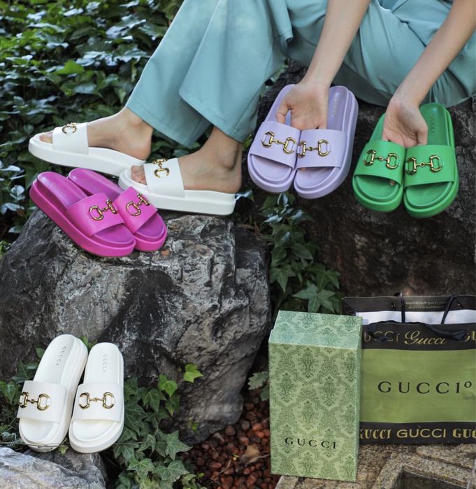 Женские шлёпки