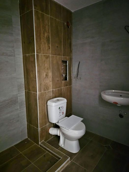 Необзаведено студио за продажба в жил. сграда с Акт 16 в Банско