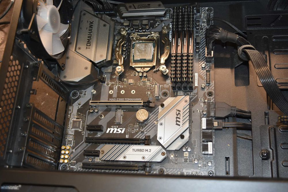 Почистване на лаптопи и персонални компютри . Смяна на термо пасти