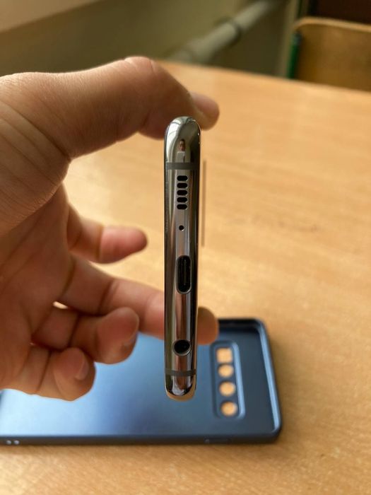 Samsung s10 sotiladi kafolati bilan