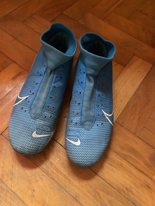 Бутонки Nike,тип ботуш 40 номер