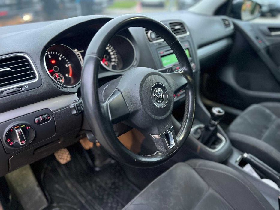VOLKSWAGEN Golf 2012 — imagine 3