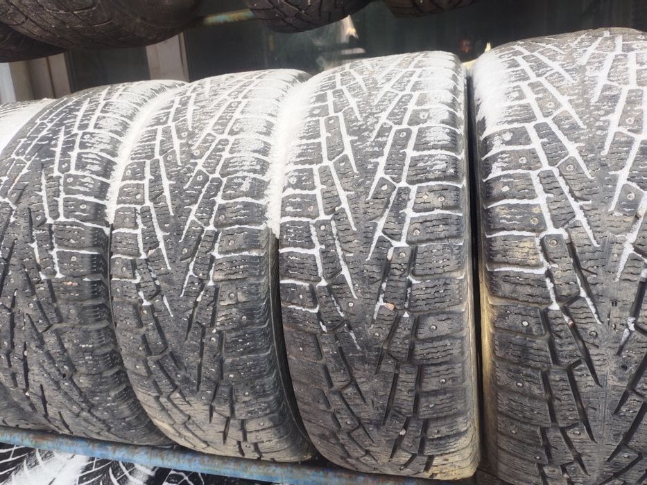 215/55 16 шипованные.
