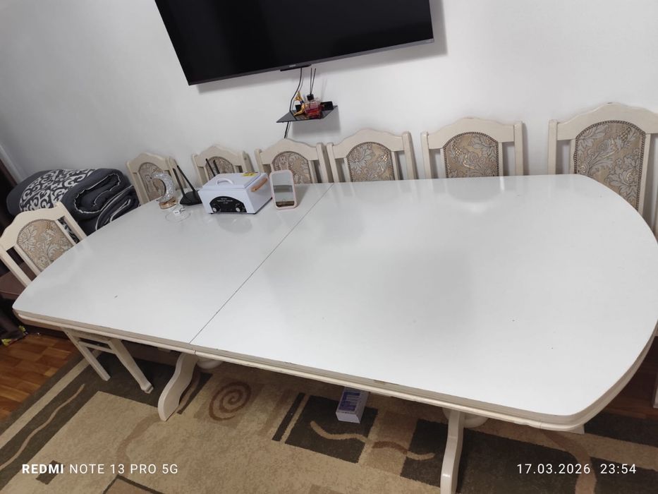 Продается овальный стол