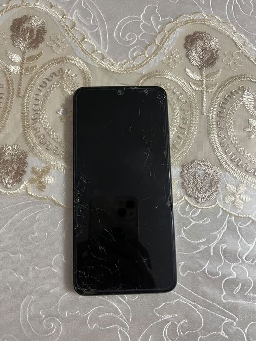 Продаю телефон Redmi note 8 pro