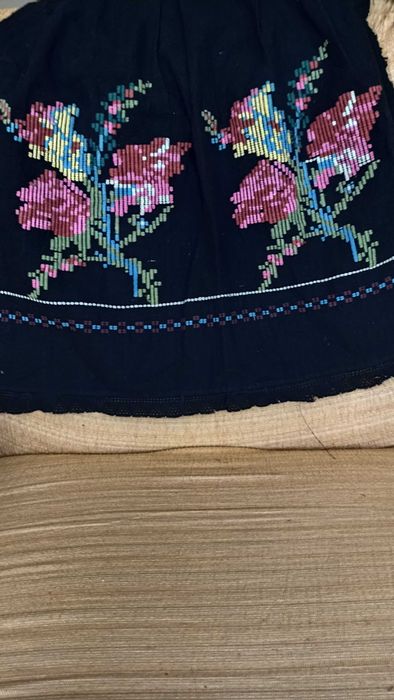 Автентични национални престилки със цени от 50лв до 75лв