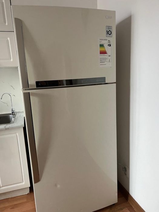 Холодильник LG GN-H702HEHZ, 506 л