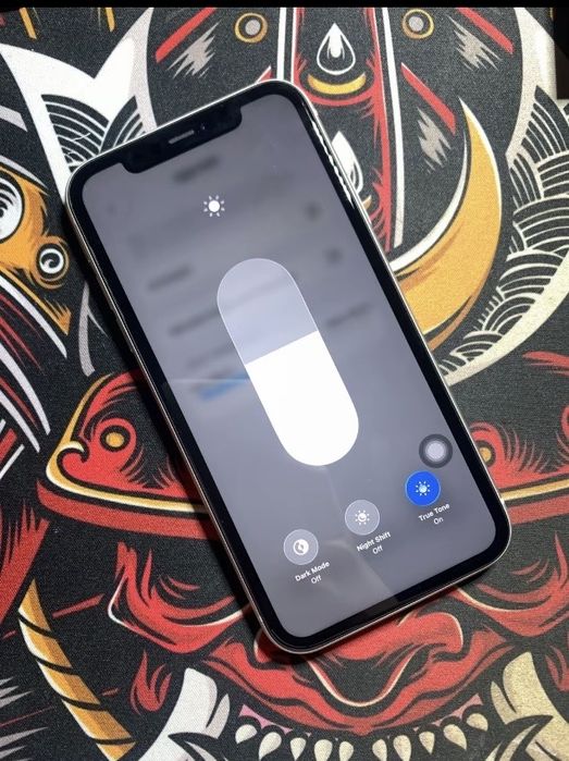 iPhone 11 сатылады срочно