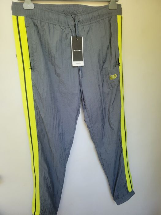 Pantaloni  deosebiti  unisex din Fas "Jack & Jones" noi cu eticheta marimea M
