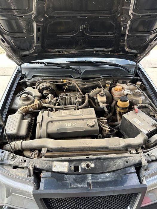 Moshina xolati yaxshi ko'rib olasilar toza moshina kraskasiga javob