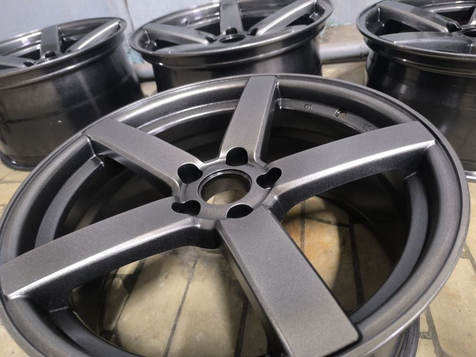 Vosson 5x112, R18 разноширокие