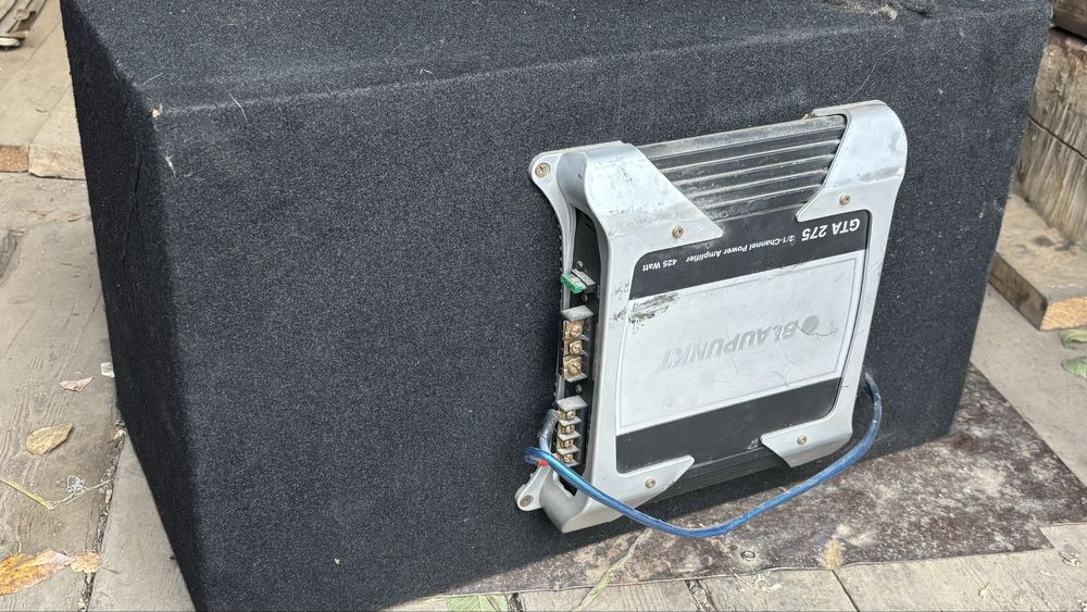 Продам сабвуфер JBL