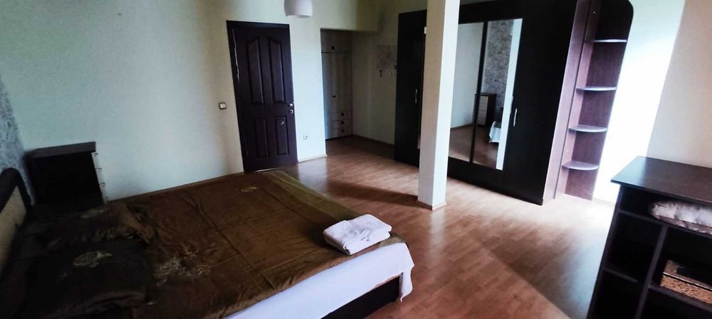 Apartament frumos și spațios de inchiriat