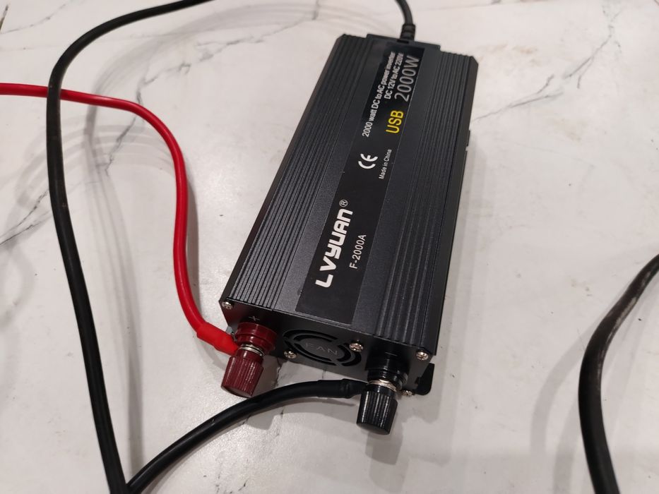 Инвертор 2000 watt, абсолютно новый вместе с аккумулятором,