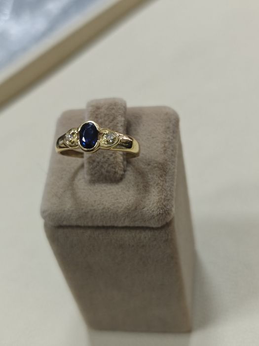 Inel aur 18k 2.29gr cu safir și diamante naturale (r)