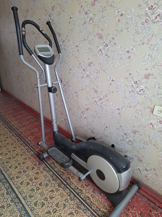 Продаётся элипсный тренажёр
