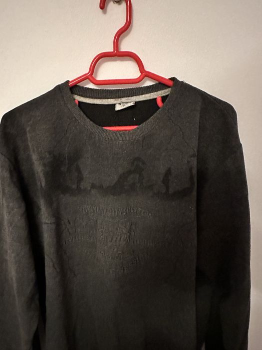 Pulover XL foarte bun