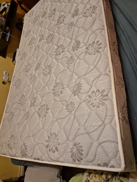 Еднолицев матрак нов 114/190