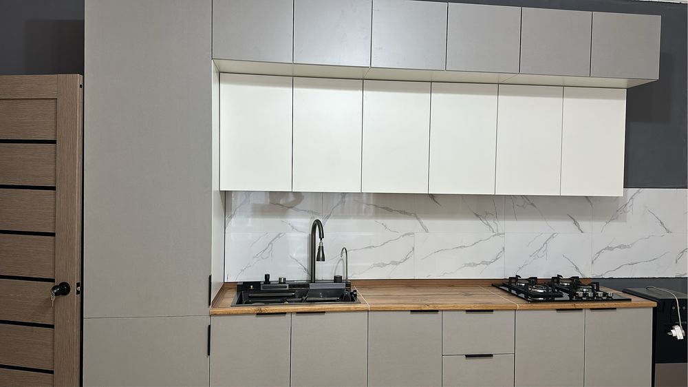 Продам гарнитур