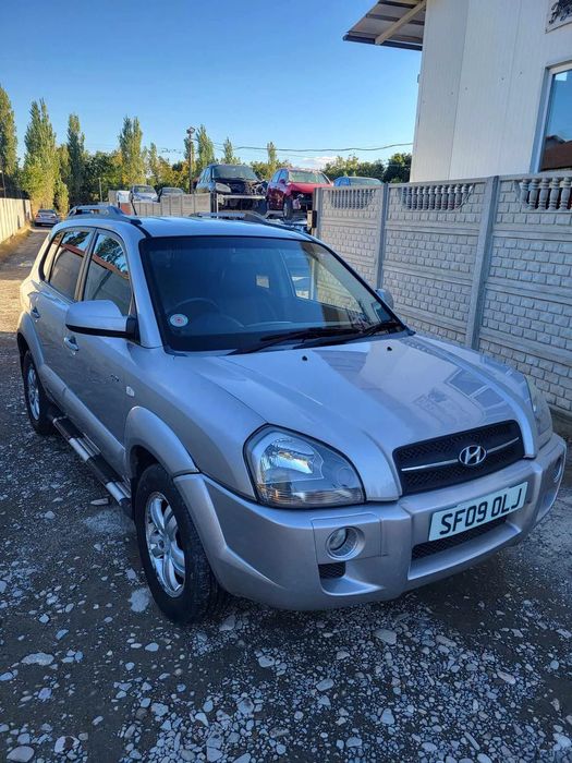 Dezmembram Hyundai Tucson 2.0 crdi EURO 4 2009
