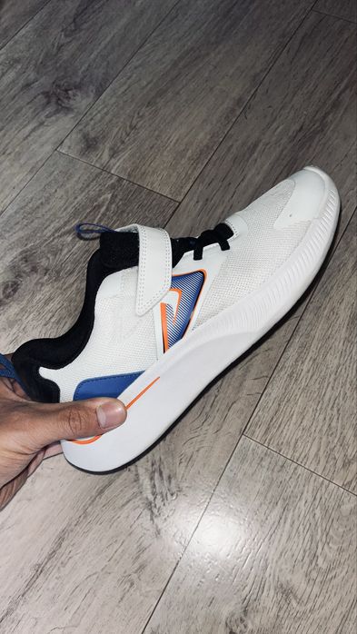 Кроссовки DEMIX..